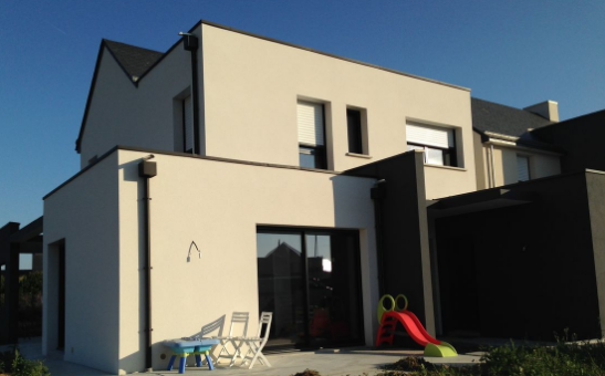 Comment réaliser un ravalement de façade de sa maison à Rennes ?