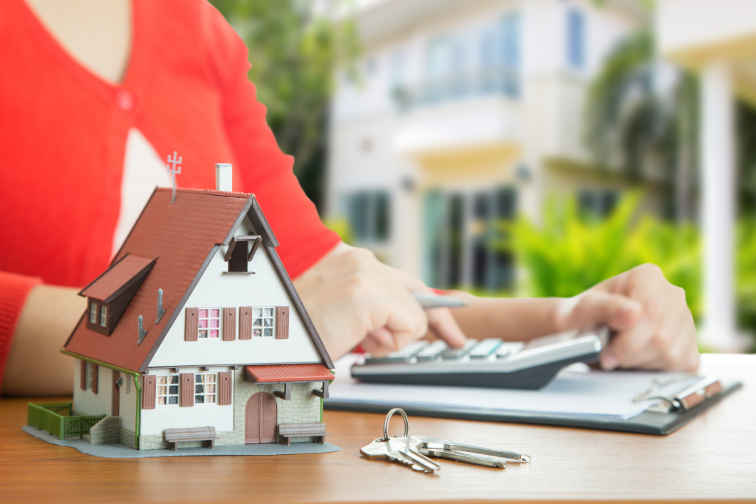 Acheter un bien immobilier : utiliser son épargne ou demander un crédit immobilier ?