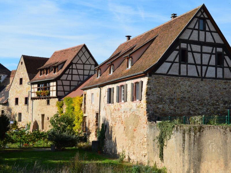 Erreurs fréquentes dans le livre foncier qui bloquent une vente immobilière en Alsace-Moselle