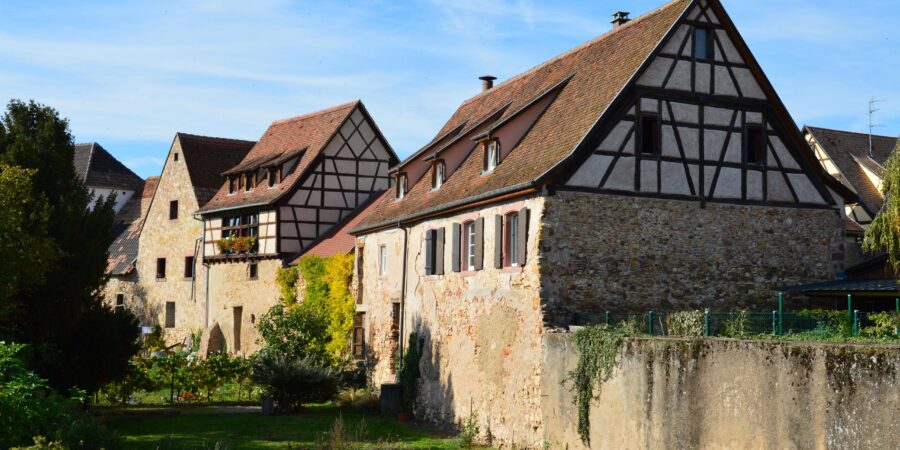Erreurs fréquentes dans le livre foncier qui bloquent une vente immobilière en Alsace-Moselle